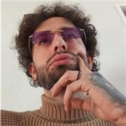 Possiedo C1, posso preparare studenti di elementari, medie e superiori senza nessun problema